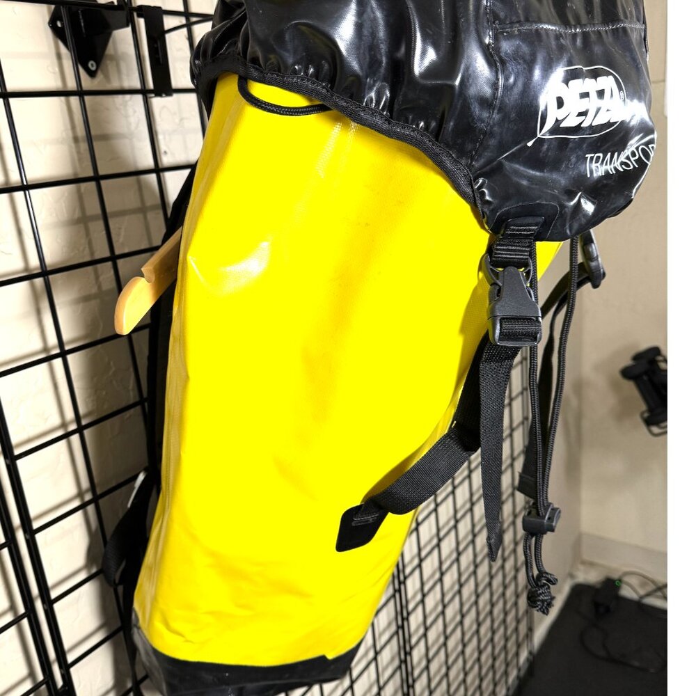 Petzl TRANSPORT 45L - Picture 2 of 4